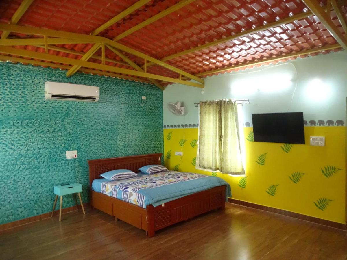 Mangohut Farmhouse Pool Villa Hyderabad Exterior foto